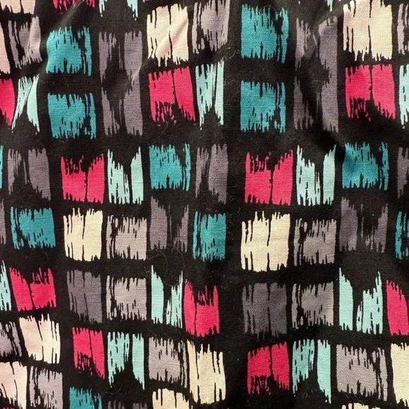 NEW- Labdu Women’s Colorful Patterned Scrub Top Pro Flex  Sz XS - Picture 9 of 11